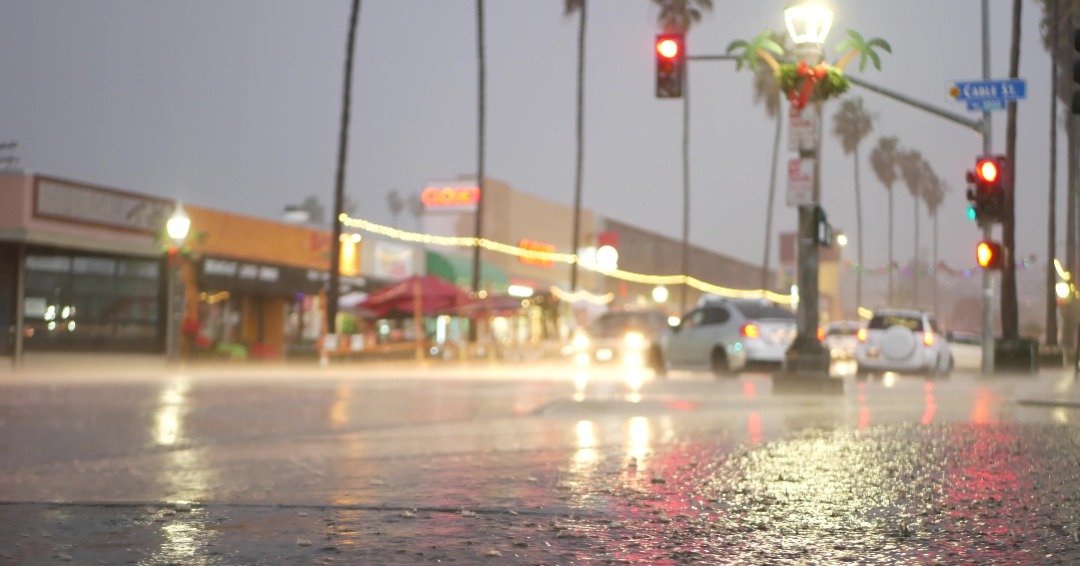 Impending Atmospheric River Threatens West Coast with Deluge and Gale Force Winds - Vimarsana News